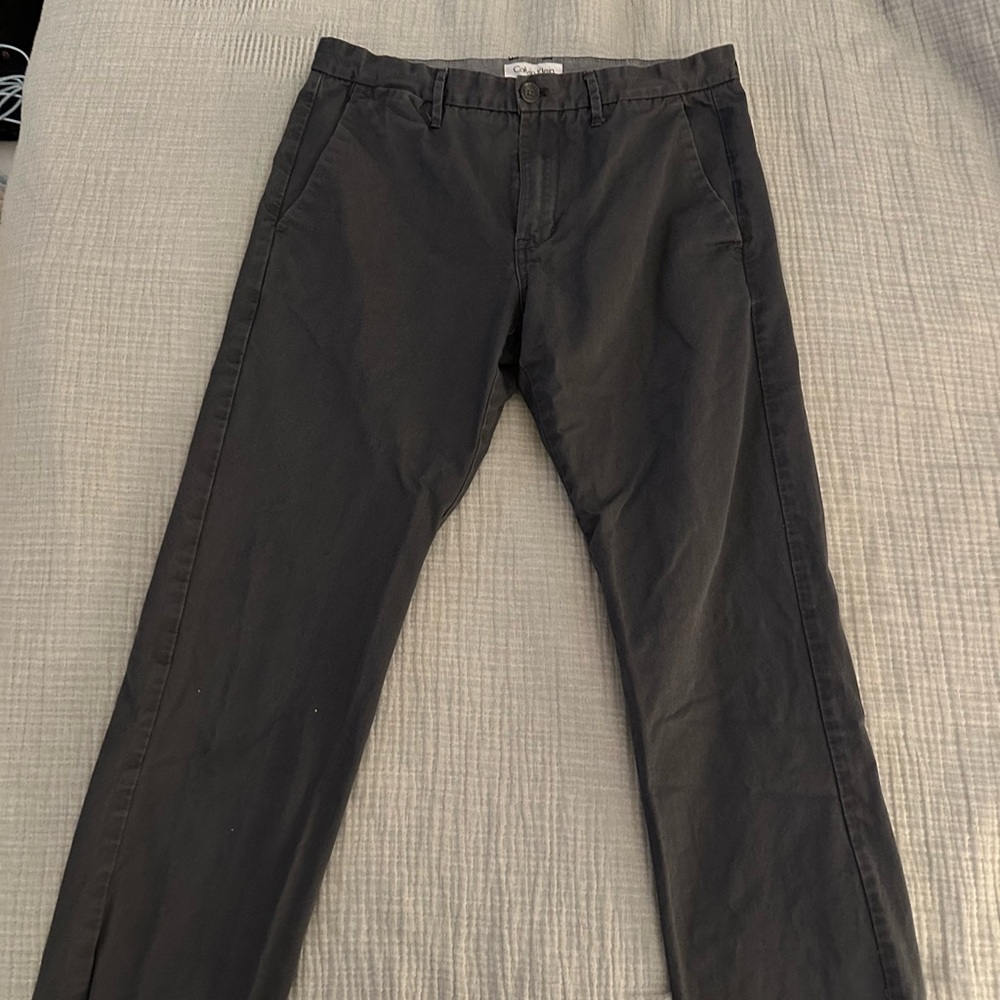 Calvin Klein Slim-Fit Men’s Chino Pants - Size 31x30